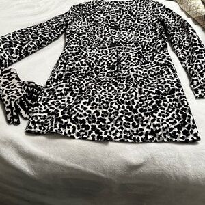 Women's Leopard print black & white pea coat with matching gloves - Size L